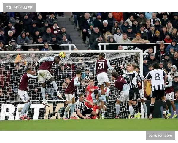 纽卡3-1击败维拉 亚伯拉罕越位进球与手球漏判争议